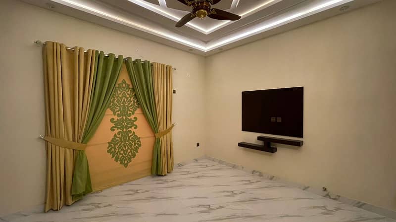 Brand New 10 Marla House for Sale in Johar Block 5