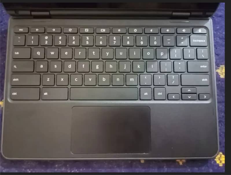 Rs 20,500 Lenovo 11.6 300e chrome book touch screen 2in1 32 GB 4