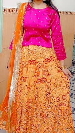 Mehndi Lehnga