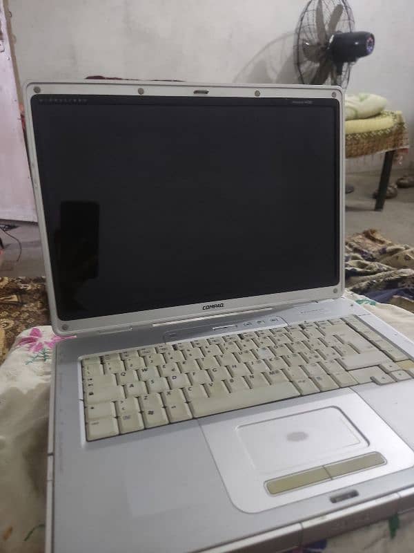 compaq laptop 2