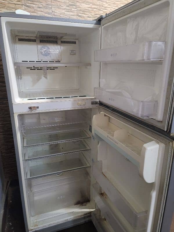 Full size no frost imported Refrigerator 1