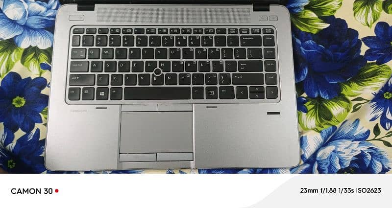 HP Elite book 840 G1 0