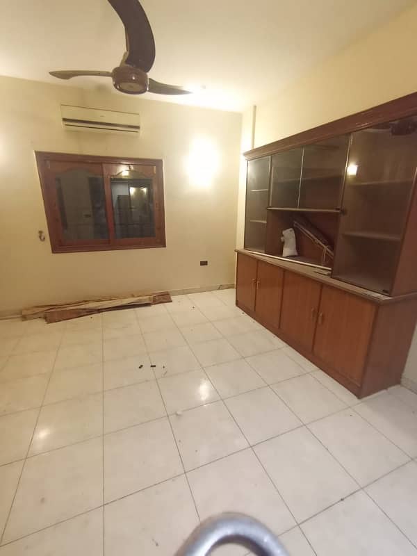 Flat Available For Rent On Main Shaheed E Millat Road 2