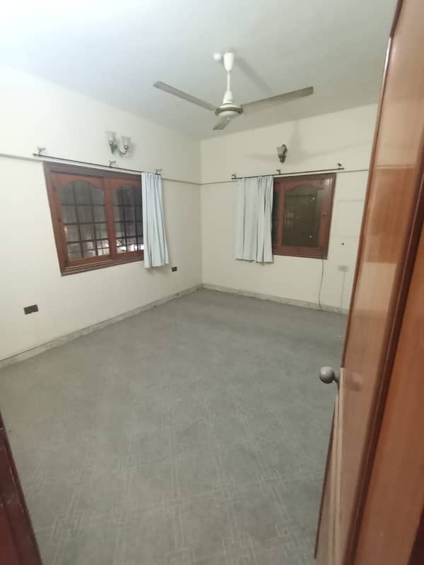 Flat Available For Rent On Main Shaheed E Millat Road 3