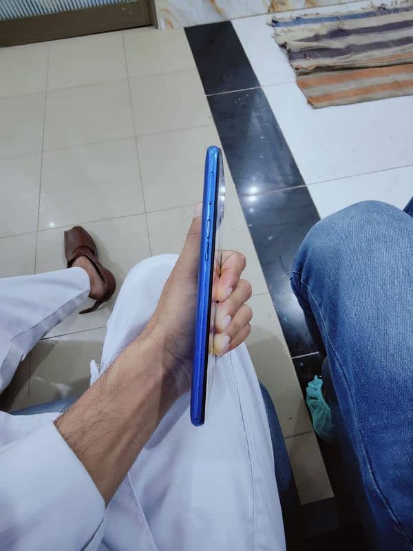 Realme 5 4/64 3