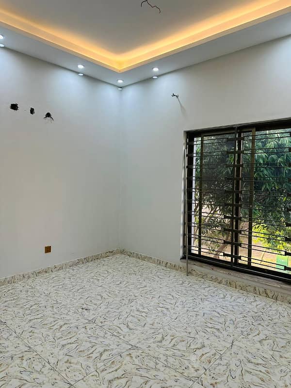 Brand New 5 Marla House for Sale in Hussain Ext. Block, Bahria TOwn, lahore 7