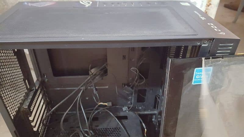 Pc casing Tempered Glass. Mid tower 2