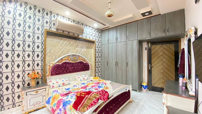 Brand New 10 Marla House for Sale in Bahria Town, lahore 10