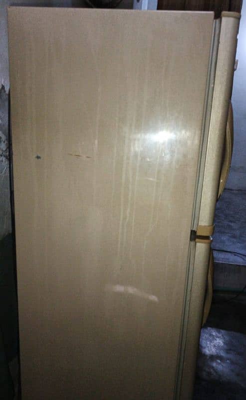 Fridge used Hy 5