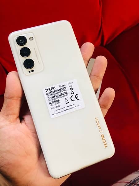 CAMON 18T with box 128GB 6.8 big screen 0