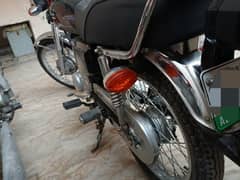 Honda 125 original condition black for sale