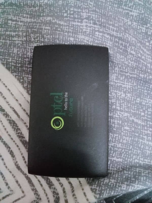 ptcl internet device Evo chargi 1