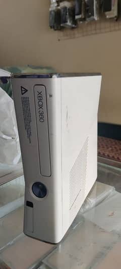 Xbox 360 best condition 10/10 with box hard disk 256gb