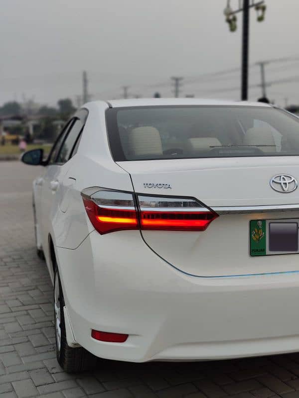 Toyota Corolla GLI 2019 13