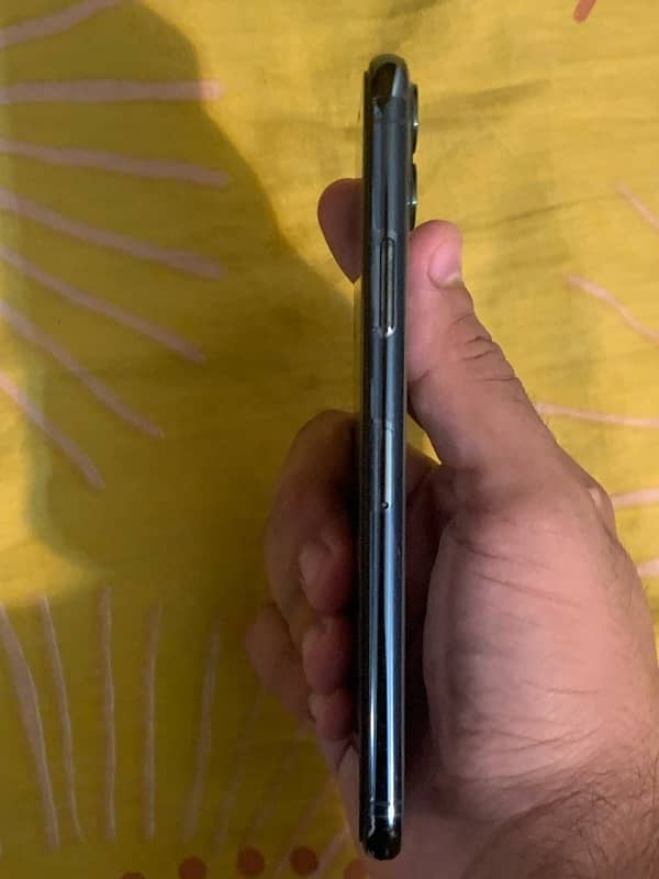 iPhone 11 Pro Max 256GB 2