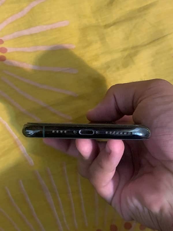 iPhone 11 Pro Max 256GB 5