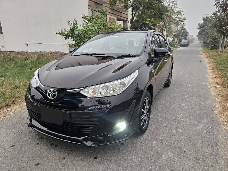 Toyota Yaris atix x cvt 1.5 2021 1