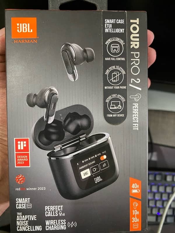 JBL TOUR PRO 2 Earbuds 2