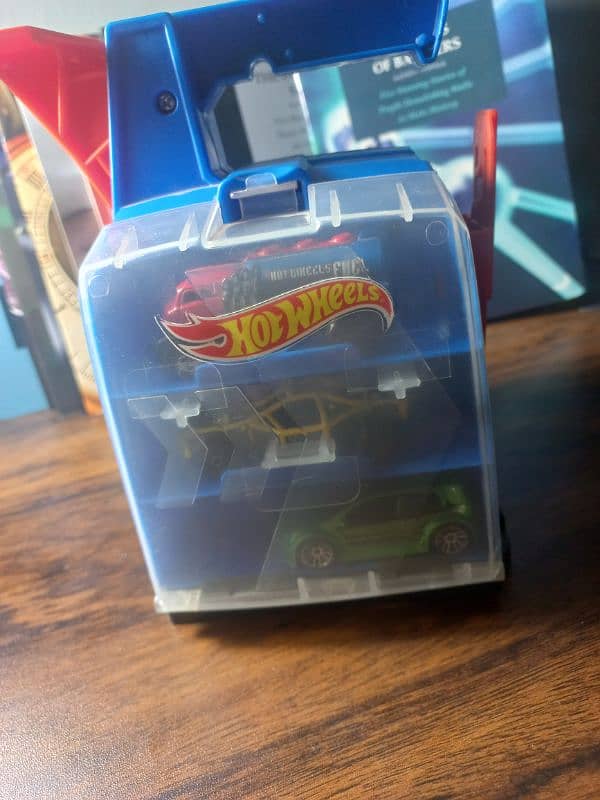 Hot wheels case 0