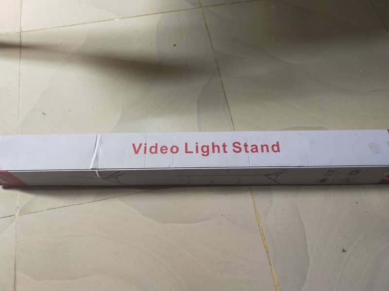 VIDEO LIGHT STAND TRIPODS 7