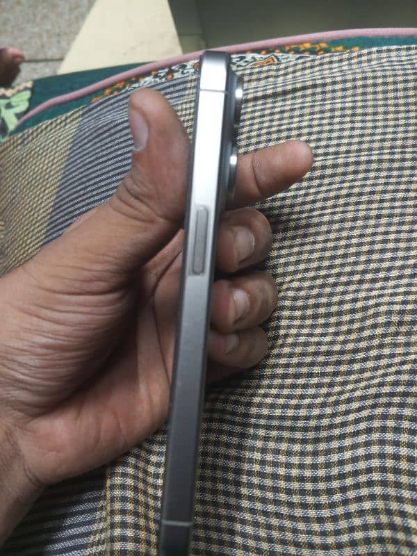 I phone 15 pro ha box open ha full new ha no scratches 10