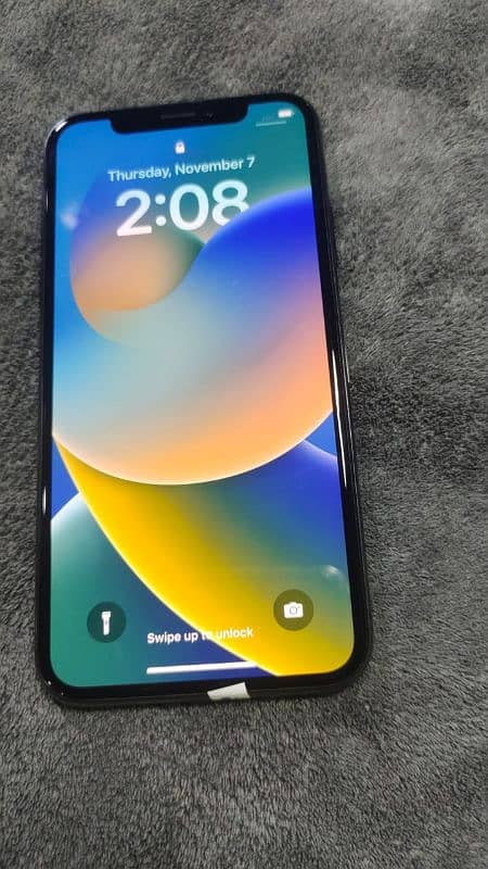 iPhone X PTA proved new condition 10/10 64 GB Ram 84% health 2