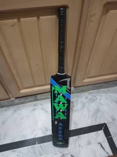 very comfortable to play very solid bat