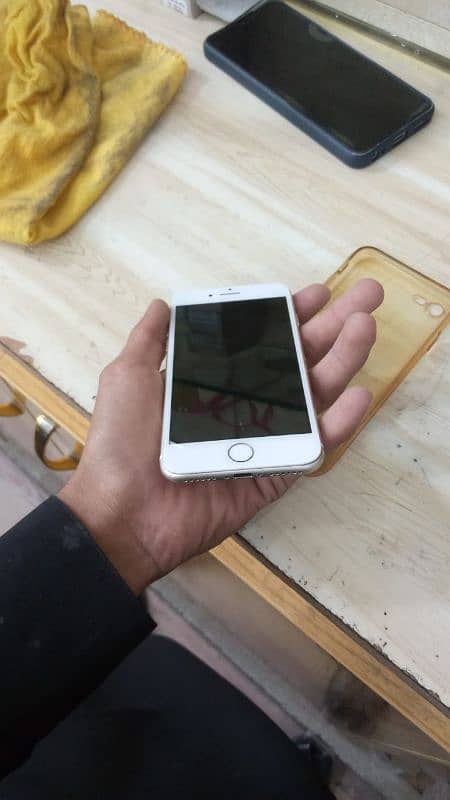 iPhone 7 128Gb 2