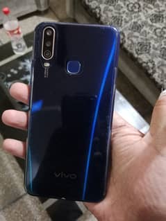 vivo y15