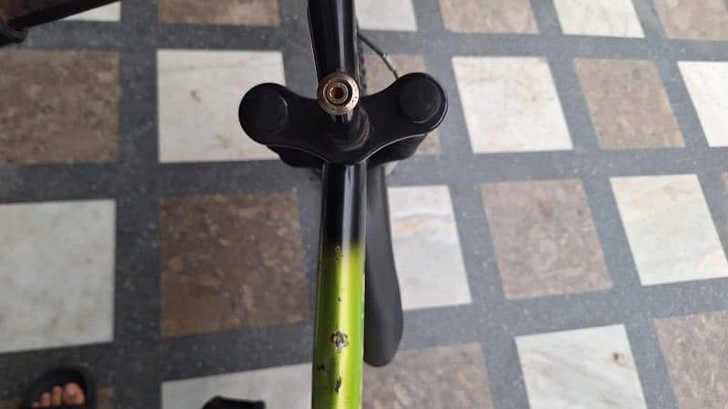 kids cycle 20 inch tyre green and black 3