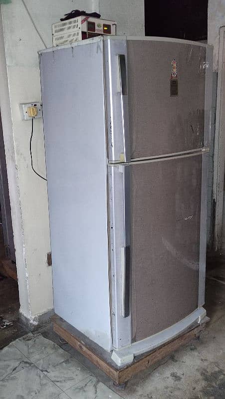 Dawlance   18 cubic fridge for Sale On urgent basis 1