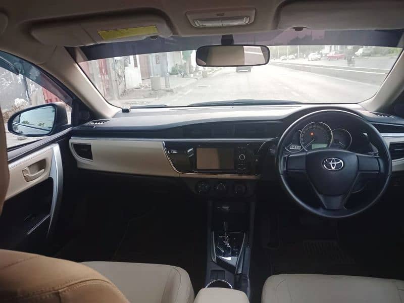 Toyota Corolla Altis 2017 6