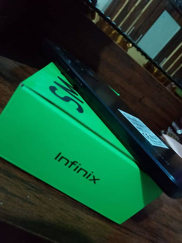 I am selling Infinix smart 7 hd 14