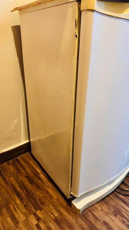 Waves refrigerator for sale 3