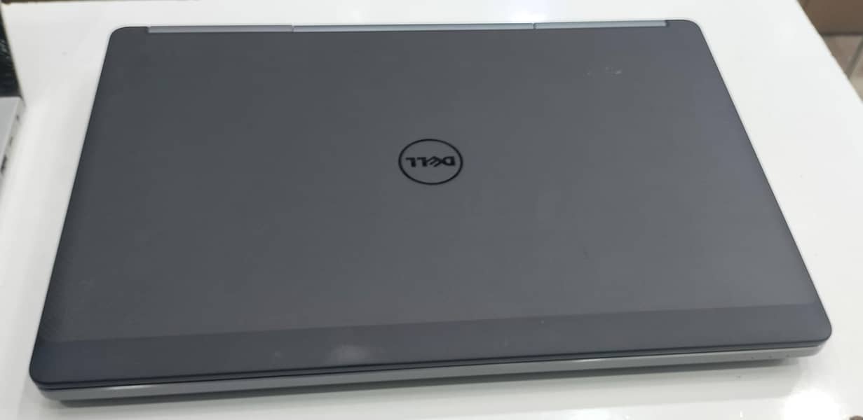 *Dell Precision 7720* Core™ i7 6th* Generation 3