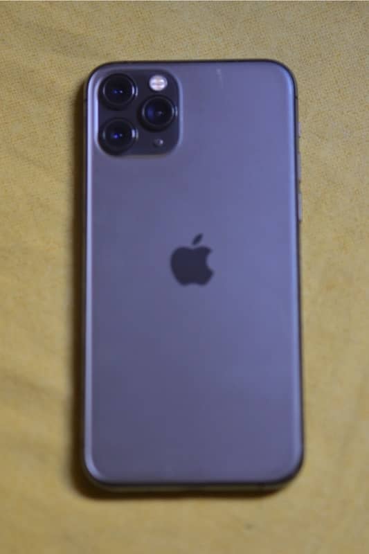 iphone 11 pro 3