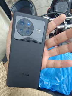 vivo x80