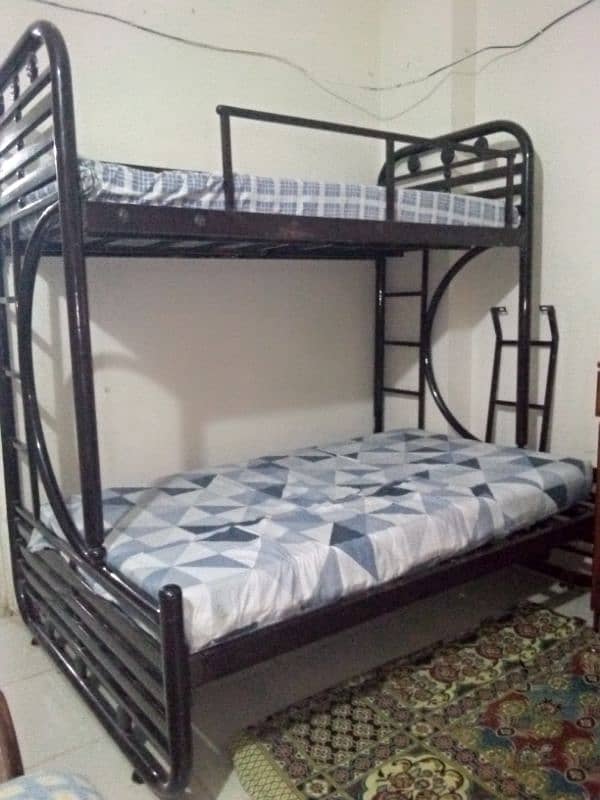 Iron bunk bed customerize 10/10 condition 0