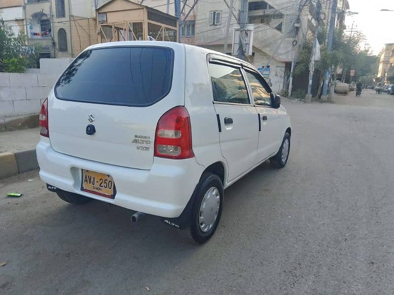 Suzuki Alto 2011 4