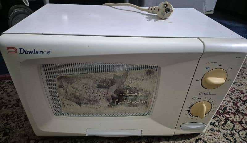 Dawlance microwave oven. In working condition for sale 6