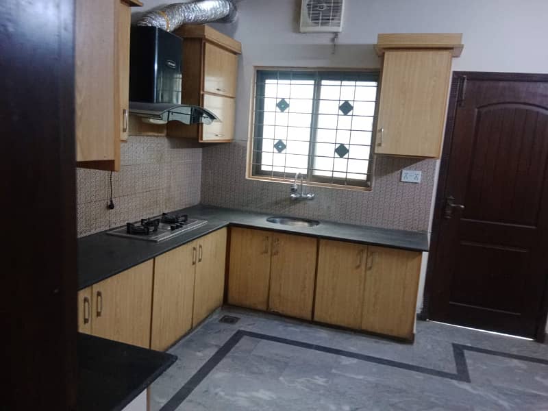 Used 10 Marla House For Sale in Wapda Town phase 1 1