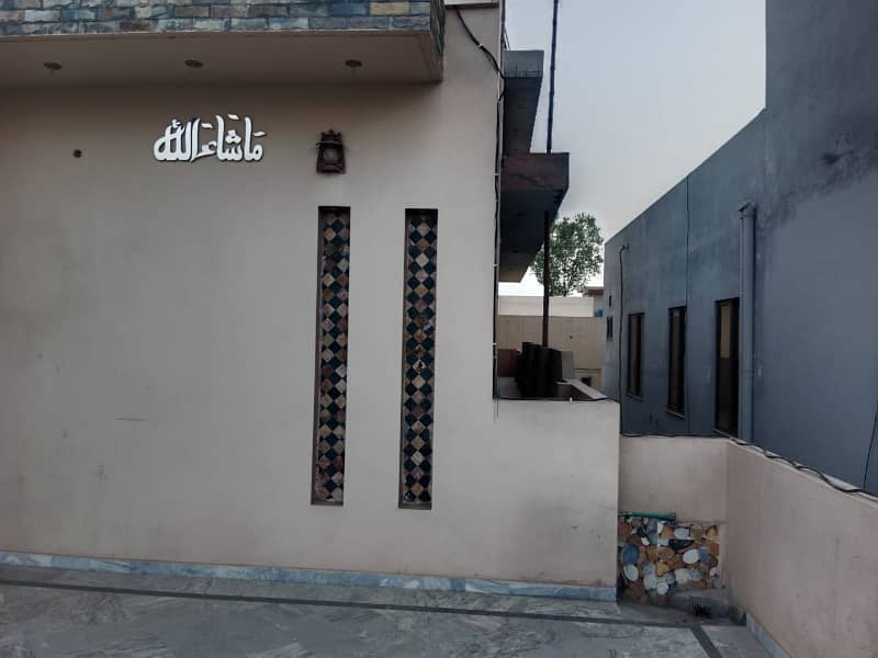 Used 10 Marla House For Sale in Wapda Town phase 1 8