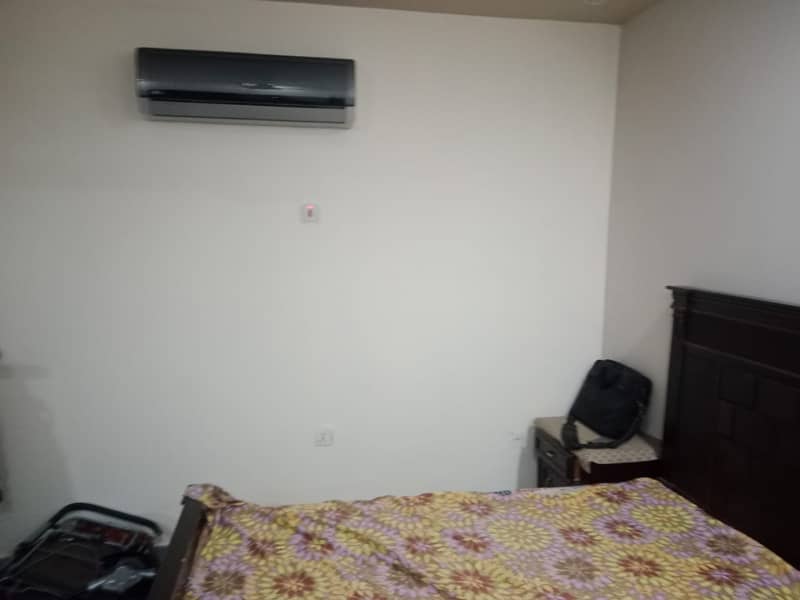 Used 10 Marla House For Sale in Wapda Town phase 1 10