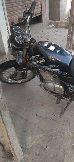 Suzuki gs 150 se