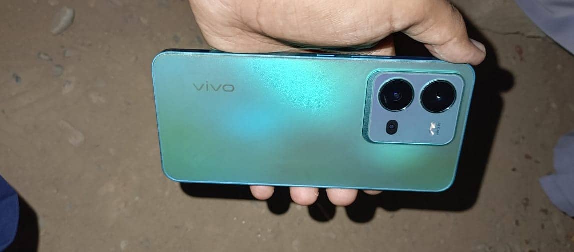 VIVO V25 5G . . . 20 RAM. . 256 MEMORY 0