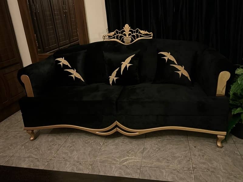 branded complete bed set and other home furniture 2