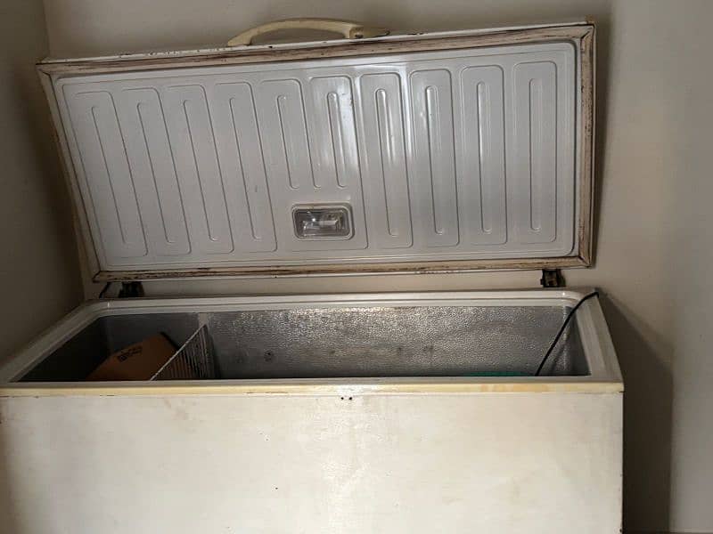 Deep Freezer 1 Door full size for sale 0