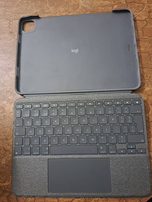 Ipad Pro Logitech Keyboard YU0048 0