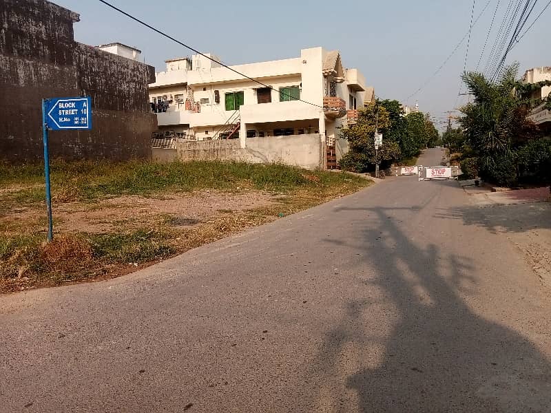 40*80 Corner plot in Pwd Block-A Near ISB Express Highway 1