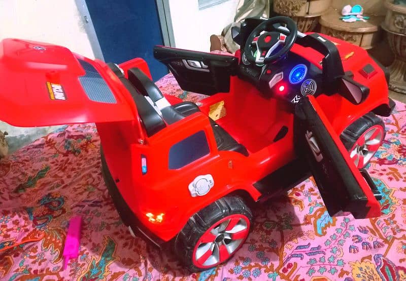 KIDS imported electric jeep car excellent condition with remotecontrol 8